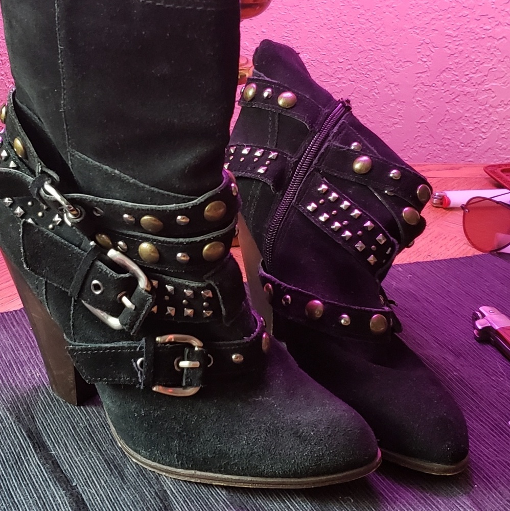 size 9 Cowpunk boots